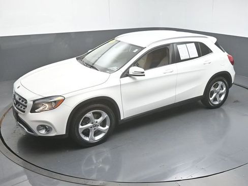 Used 2019 Mercedes-Benz GLA 250 4MATIC image 43
