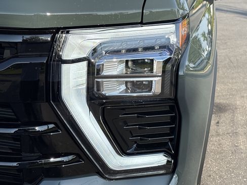 Used 2026 Chevrolet Silverado 2500 LT w/ Trail Boss Package AWD/4WD image 11