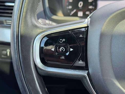 Used 2016 Volvo XC90 T6 Momentum AWD/4WD image 25