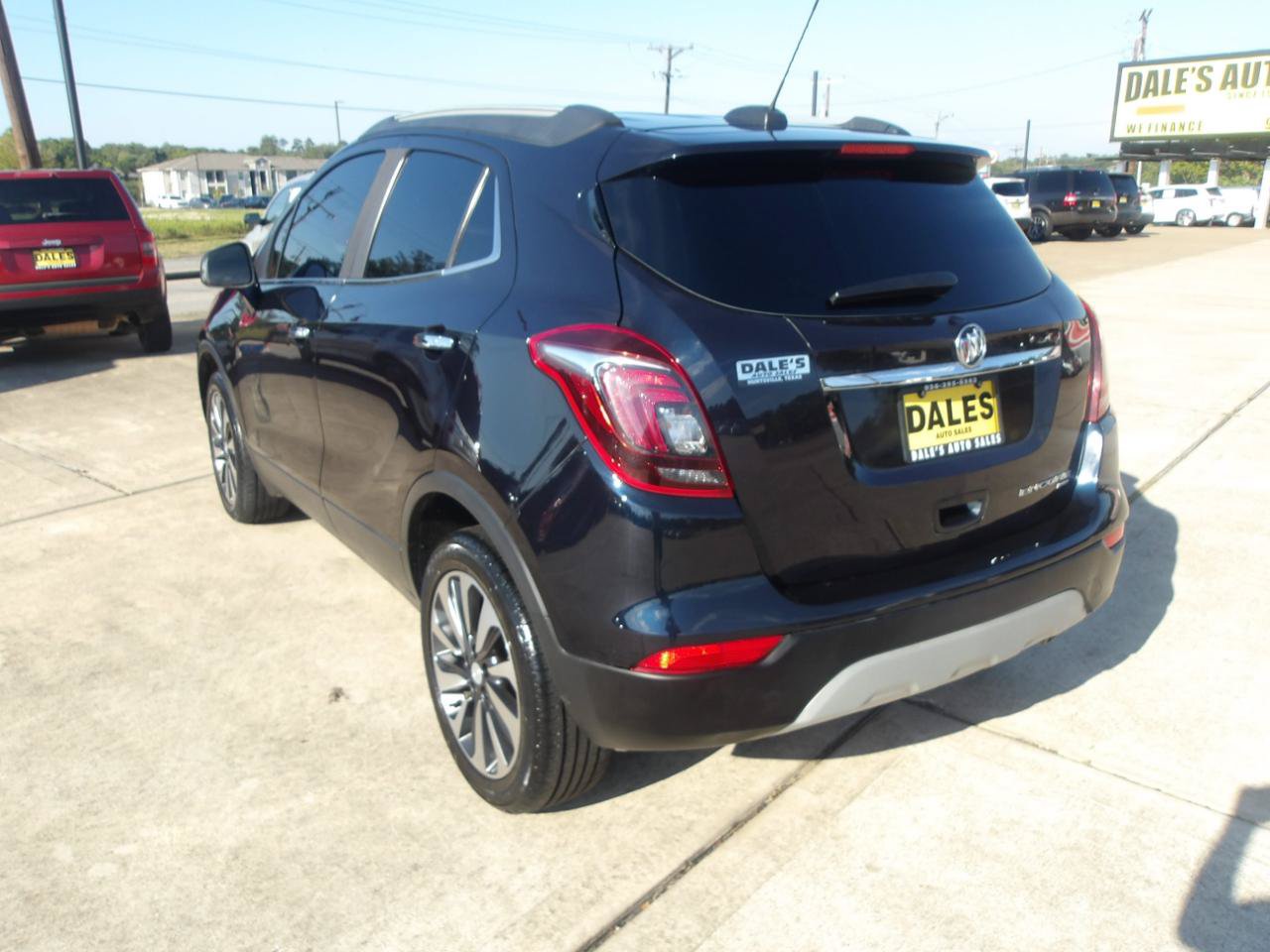 Used 2021 Buick Encore Preferred AWD/4WD image 14