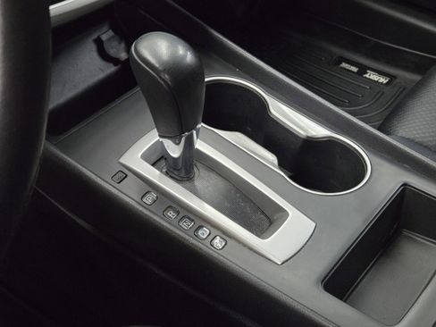 Used 2017 Nissan Altima 2.5 SR w/ Midnight Edition Package image 19