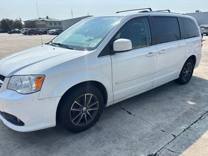 Used 2017 Dodge Grand Caravan SXT