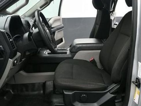 Used 2019 Ford F150 XL w/ Equipment Group 101A Mid AWD/4WD image 9