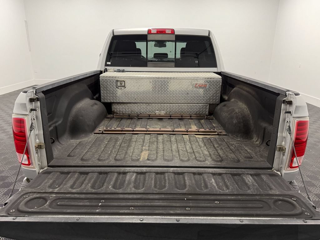 Used 2014 RAM 3500 Laramie w/ Convenience Group AWD/4WD image 25