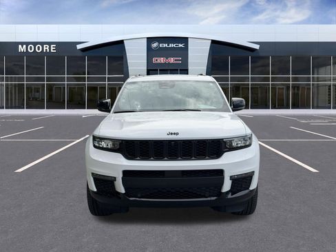 Used 2025 Jeep Grand Cherokee L Limited w/ Luxury Tech Group II AWD/4WD image 8