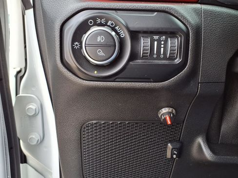 Used 2020 Jeep Gladiator Rubicon w/ Safety Group AWD/4WD image 21