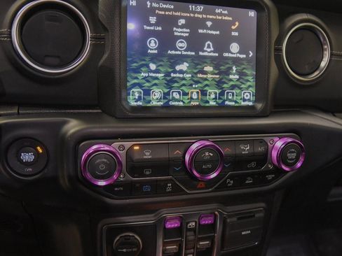 Used 2022 Jeep Wrangler Unlimited Sahara w/ Safety Group image 7