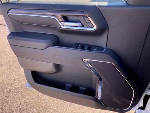 New 2026 Chevrolet Silverado 1500 LT w/ Max Trailering Package image 22