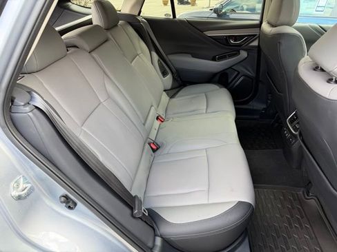 Used 2022 Subaru Outback Limited image 46
