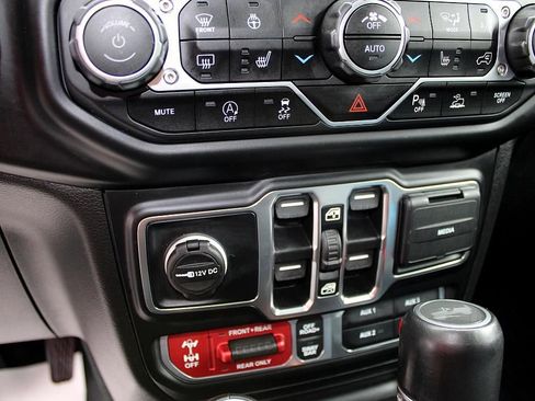 Used 2022 Jeep Wrangler Unlimited Rubicon w/ LED Lighting Group image 25