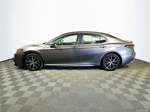 Certified 2024 Toyota Camry SE image 5