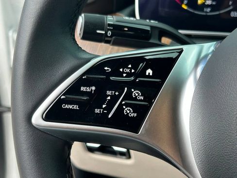 Used 2024 Mercedes-Benz C 300 Sedan image 22