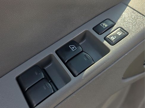 Used 2019 Nissan Frontier SV w/ Value Truck Package RWD image 14