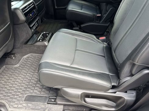 Used 2023 Jeep Wagoneer Series II w/ Convenience Group I RWD image 10