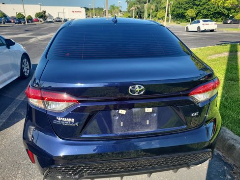 Used 2025 Toyota Corolla LE FWD image 6