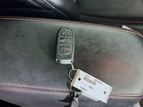 Used 2019 Jeep Cherokee Trailhawk w/ Comfort/Convenience Group image 35