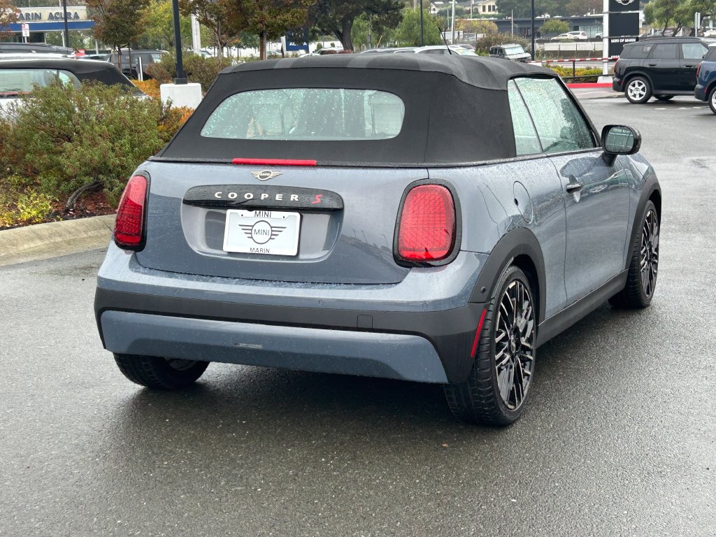 Used 2025 MINI Cooper S FWD image 5