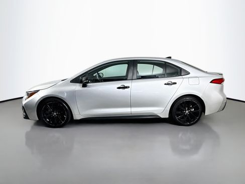 Used 2022 Toyota Corolla SE FWD image 6