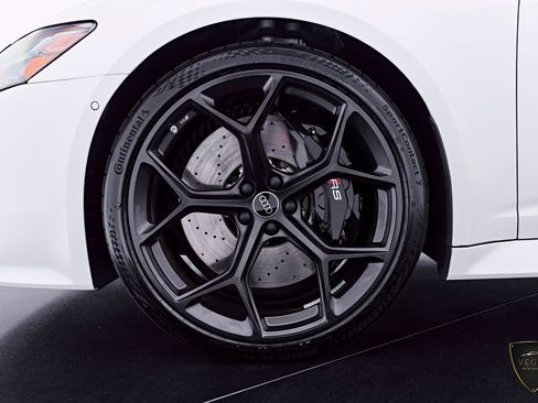Used 2025 Audi RS 6 performance AWD/4WD image 3