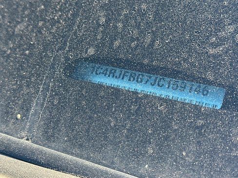 Used 2018 Jeep Grand Cherokee Limited w/ Luxury Group II image 7