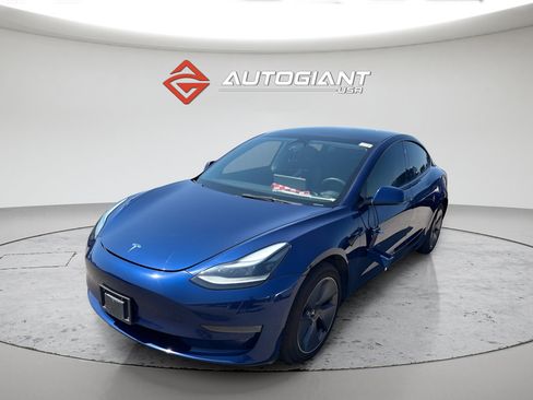 Used 2023 Tesla Model 3 Standard Range RWD image 1