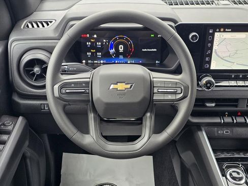 New 2026 Chevrolet Colorado W/T image 14