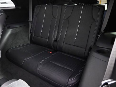 New 2026 Cadillac Vistiq Premium Luxury w/ LPO, Floor Liner Package AWD/4WD image 22