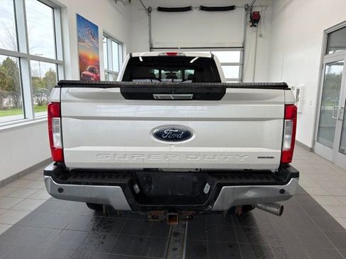 Used 2017 Ford F250 Lariat w/ Chrome Package AWD/4WD image 5