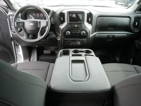 Used 2024 Chevrolet Silverado 1500 W/T w/ WT Value Package AWD/4WD image 18