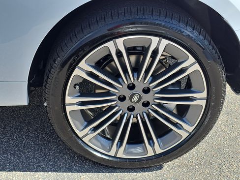 New 2025 Land Rover Range Rover Sport Dynamic SE image 34