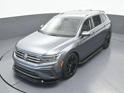 Used 2023 Volkswagen Tiguan SE FWD image 45