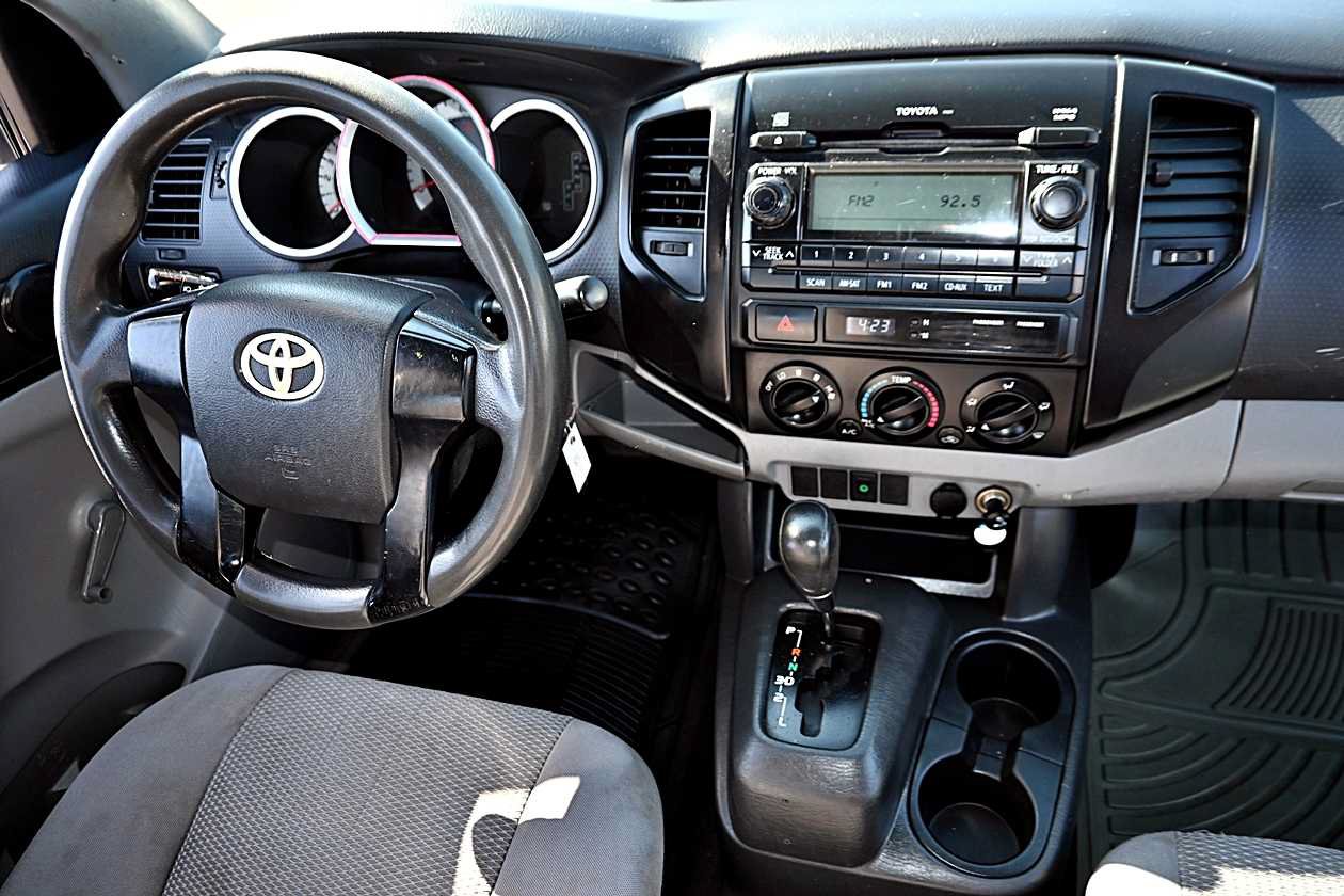 Used 2012 Toyota Tacoma 2WD Regular Cab image 9