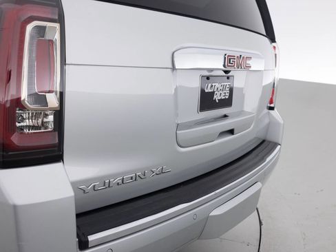 Used 2016 GMC Yukon XL Denali w/ Open Road Package image 16