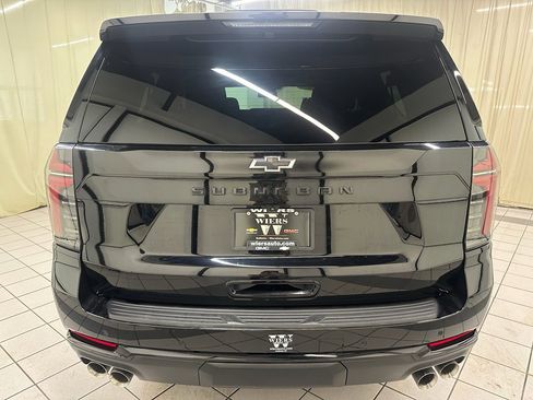 Certified 2025 Chevrolet Suburban Z71 image 6