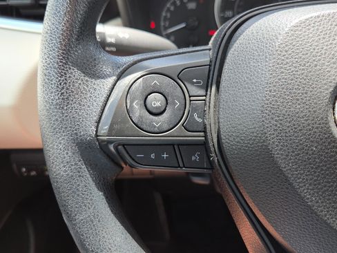 Certified 2022 Toyota Corolla LE FWD image 24