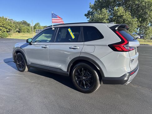 Used 2026 Honda CR-V Sport image 3