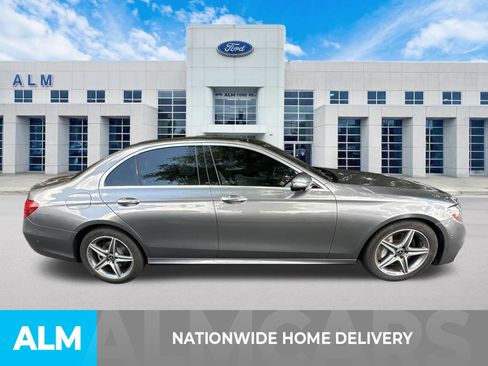 Used 2019 Mercedes-Benz E 300 image 4
