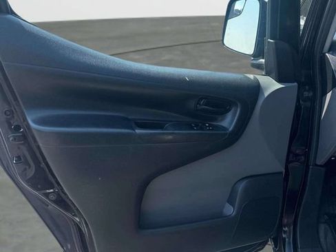 Used 2015 Nissan NV200 SV w/ Technology Package FWD image 15