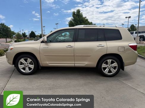 Used 2010 Toyota Highlander Limited AWD/4WD image 4