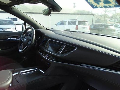 Certified 2024 Buick Enclave Avenir w/ Avenir Technology Package image 26