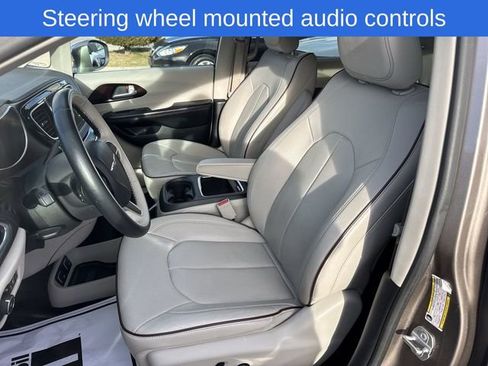 Used 2018 Chrysler Pacifica Limited w/ Advanced Safetytec Group image 13