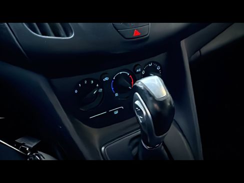 Used 2017 Ford Transit Connect XL image 18