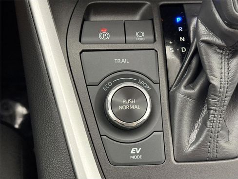 Certified 2023 Toyota RAV4 XLE image 29