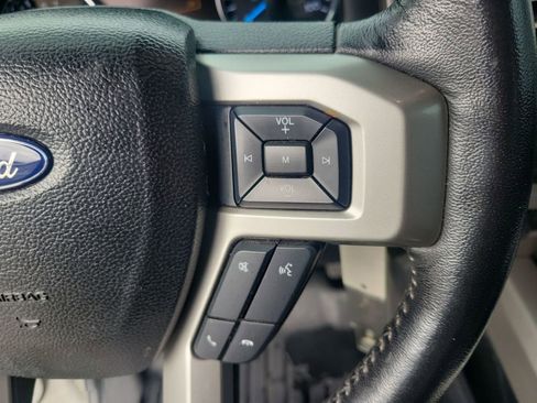 Used 2017 Ford F250 Lariat w/ Chrome Package image 26