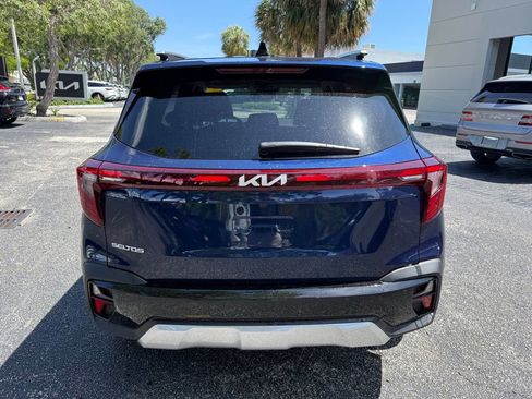 Certified 2026 Kia Seltos EX FWD image 5