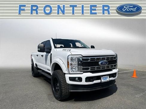Used 2024 Ford F350 XLT w/ FX4 Off-Road Package AWD/4WD image 8