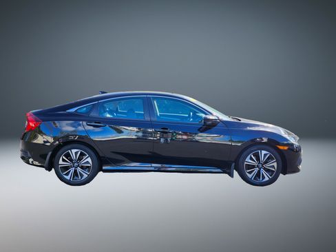 Used 2017 Honda Civic EX-L image 2