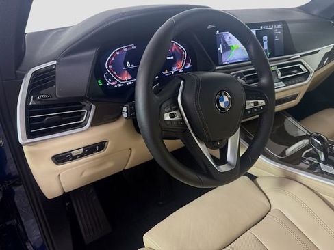 Used 2022 BMW X5 xDrive40i w/ Premium Package AWD/4WD image 19