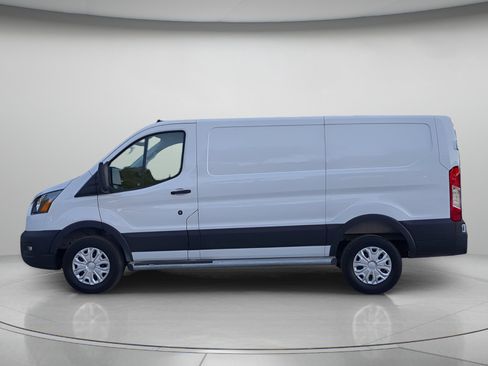 Certified 2025 Ford Transit 250 Low Roof w/ Exterior Upgrade Package RWD image 43