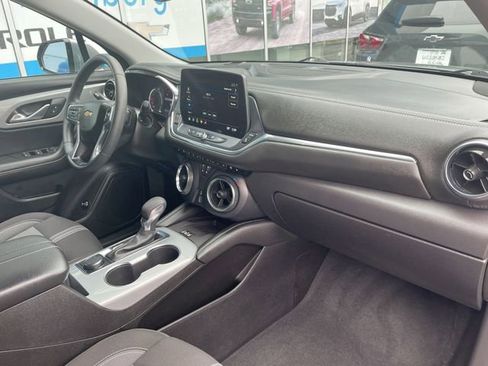 Certified 2024 Chevrolet Blazer LT w/ Convenience Package FWD image 27